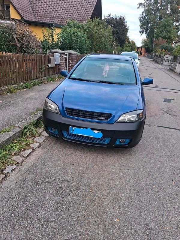Blau Gebraucht 2002 Opel Astra Coupé | 1.000 € (Superpreis) - Bild 1/4