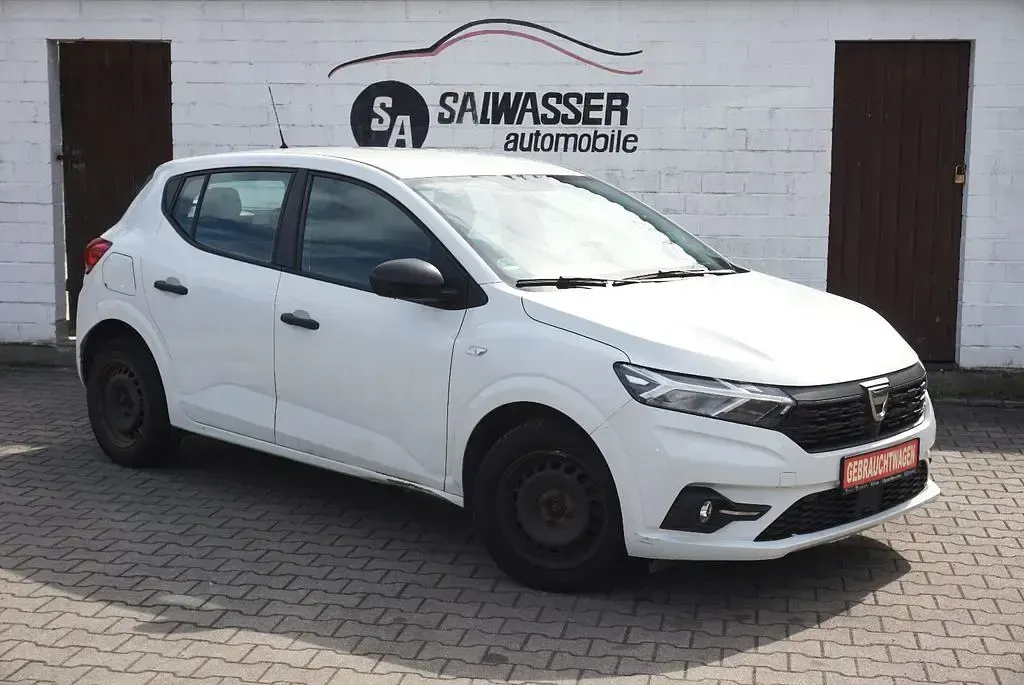 Gebraucht Dacia Sandero Essentiel 67 PS (49 kW) 2021 Weiß Limousine