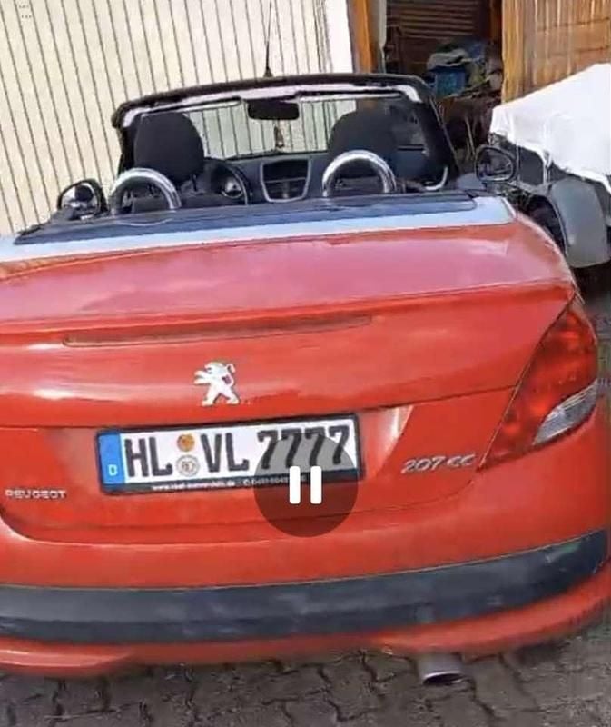 Gebraucht Peugeot 207 CC Filou 120 PS (88 kW) 2010 Rot Cabrio