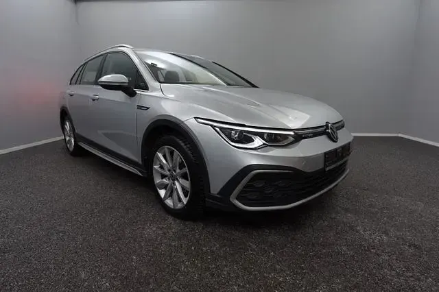 Used VW Golf VIII 200 HP (147 kW) 2021 Silver Estate