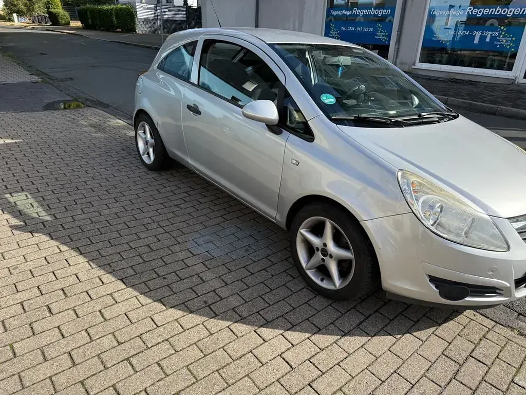 Gebraucht Opel Corsa 60 PS (44 kW) 2009 Silber Kleinwagen