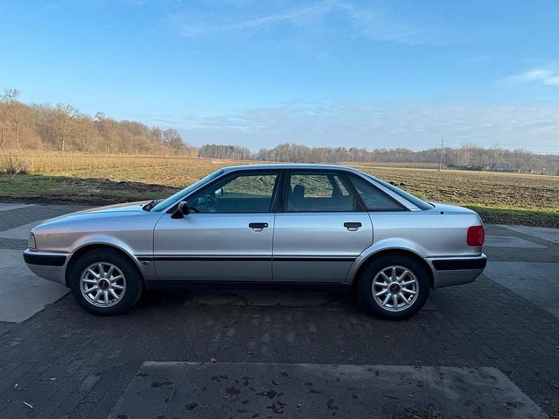 Second-hand Audi 80 133 CP (97 kW) 1992 Argintiu Berlinǎ