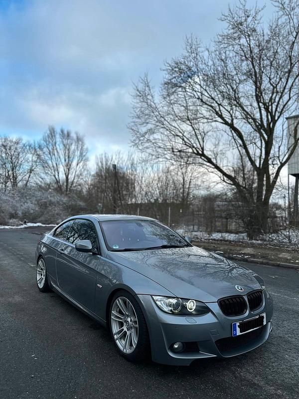 Gebraucht BMW 330 Performance 245 PS (180 kW) 2010 Grau Coupé