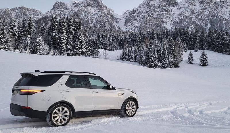 Weiß Gebraucht 2020 Land Rover Discovery 5 SE SUV | 46.600 € (Fairer Preis) - Bild 1/4