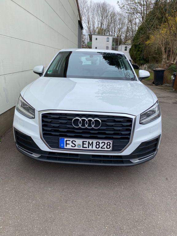 Weiß Gebraucht 2018 Audi Q2 SUV | 17.300 € (Fairer Preis) - Bild 1/4