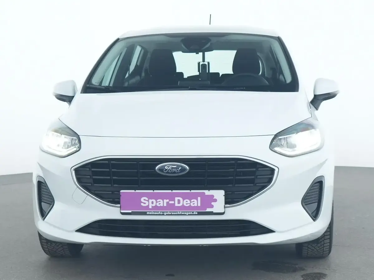 Gebraucht Ford Fiesta Cool & Connect 75 PS (55 kW) 2023 Frost weiss Kleinwagen