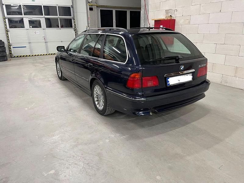Gebraucht BMW 530 Sport Line 184 PS (135 kW) 1999 Blau Kombi