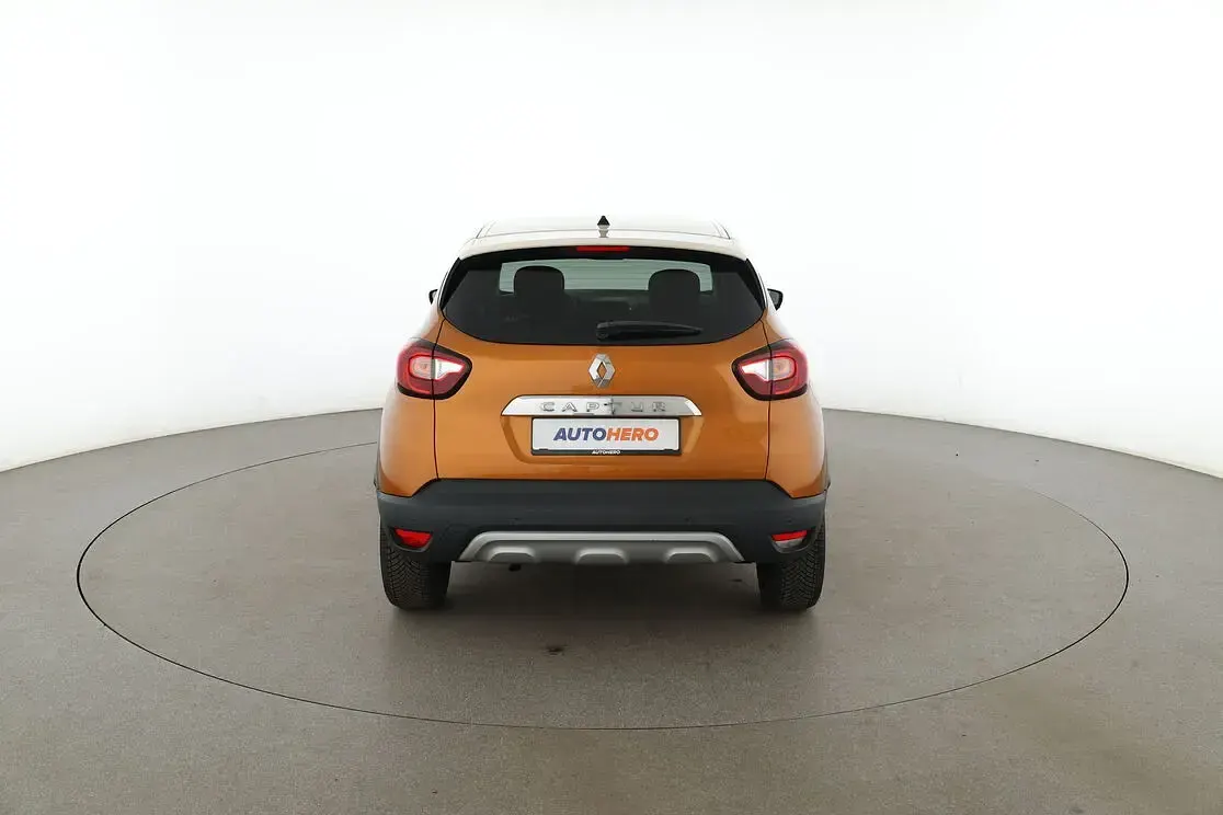 Gebraucht Renault Captur Intens 118 PS (86 kW) 2018 Orange SUV