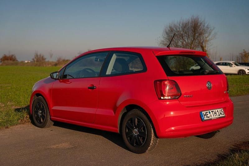 Gebraucht VW Polo Trendline 75 PS (55 kW) 2011 Rot Kleinwagen