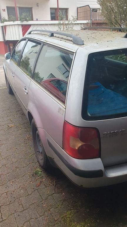 Gebraucht VW Passat 131 PS (96 kW) 2003 Silber Kombi