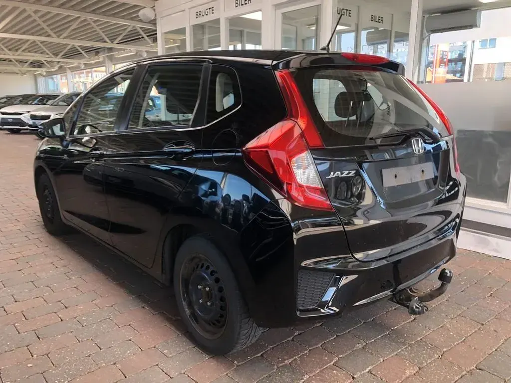 Gebraucht Honda Jazz Comfort 102 PS (75 kW) 2016 Schwarz Kleinwagen