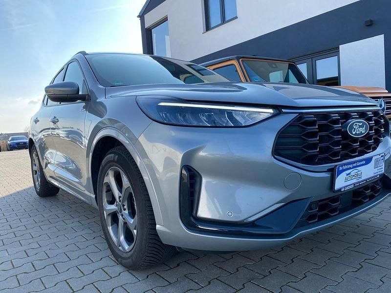 Gebraucht Ford Kuga ST-Line 186 PS (136 kW) 2024 Grau SUV