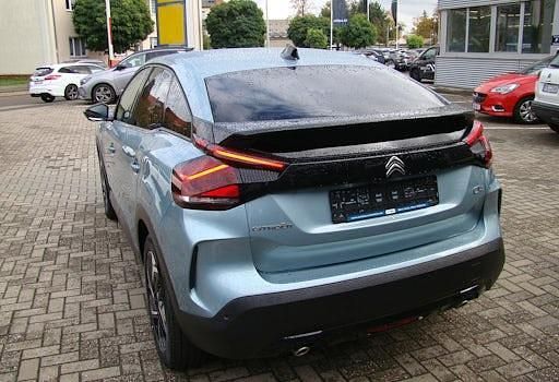 Gebraucht Citroën C4 PureTech 131 PS (96 kW) 2023 Lackierung olbia blau/typ aussenverkleidung metalliclackierung Limousine