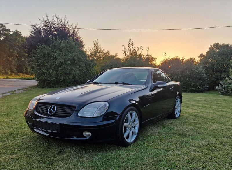 Schwarz Gebraucht 2004 Mercedes SLK200 Edition Cabrio | 7.200 € (Fairer Preis) - Bild 1/4