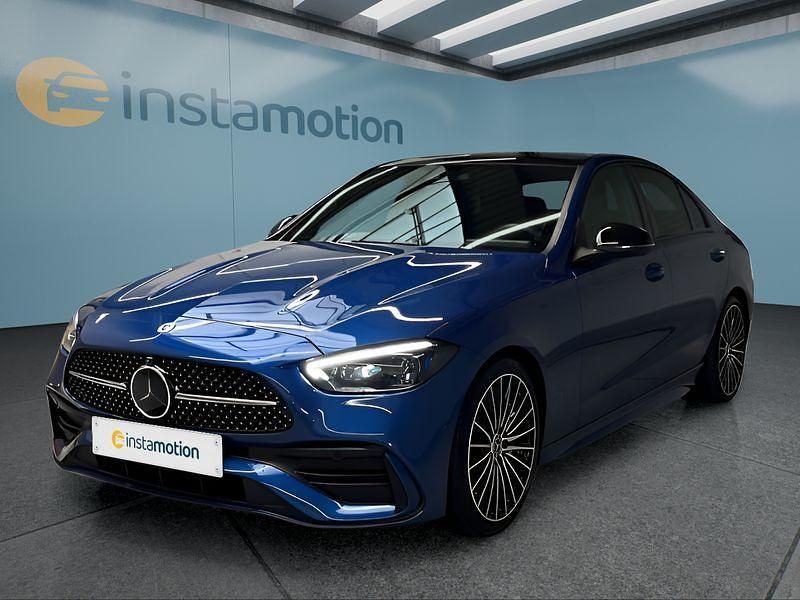 Blau Gebraucht 2022 Mercedes C300 Limousine | 43.799 € (Teuer) - Bild 1/4
