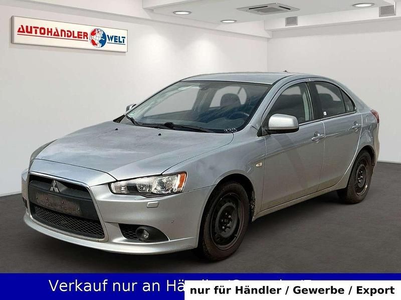 Silber Gebraucht 2012 Mitsubishi Lancer Sportback Limousine | 2.699 € (Fairer Preis) - Bild 1/3