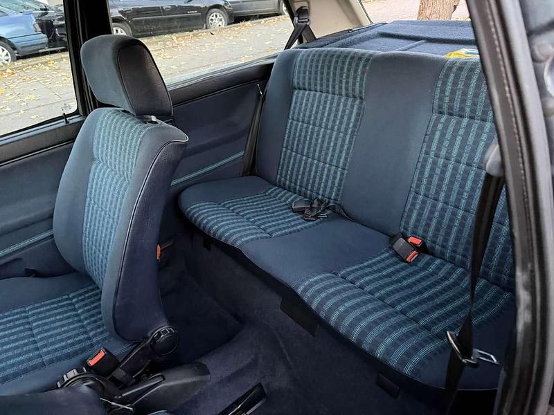 Gebraucht VW Golf III 60 PS (44 kW) 1991 Schwarz Kleinwagen