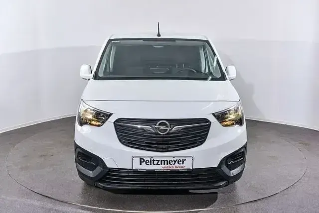 Gebraucht Opel Combo Selection 76 PS (55 kW) 2021 Weiß Van / Kleinbus