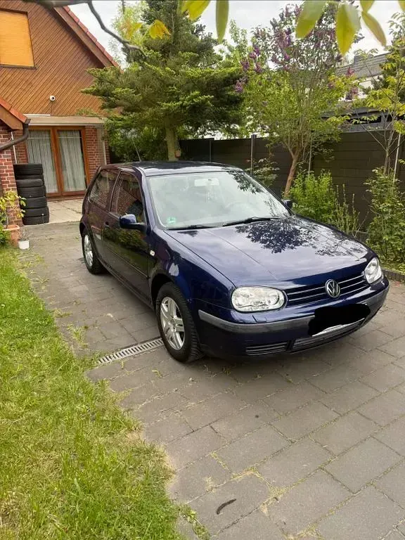 Gebraucht VW Golf IV Edition 75 PS (55 kW) 2002 Blau Limousine
