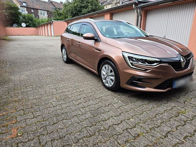 Braun Gebraucht 2021 Renault Mégane GrandTour Techno Kombi | 15.500 € (Guter Preis) - Bild 1/4