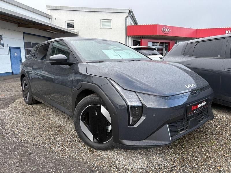 Neu Kia EV4 Earth 150 kW (204 PS) 2026 Grau Limousine