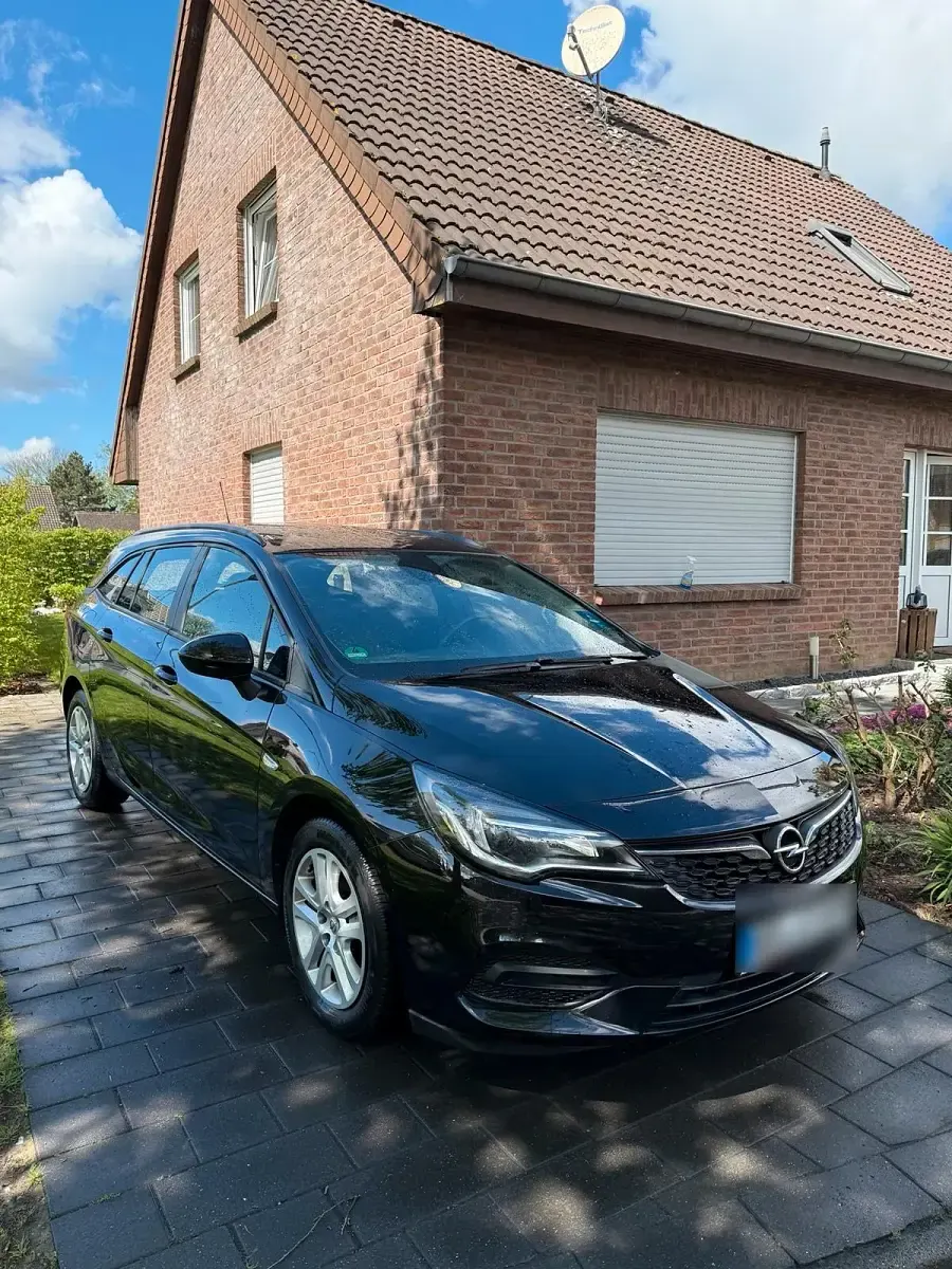 Gebraucht Opel Astra Edition 145 PS (106 kW) 2022 Schwarz Kleinwagen