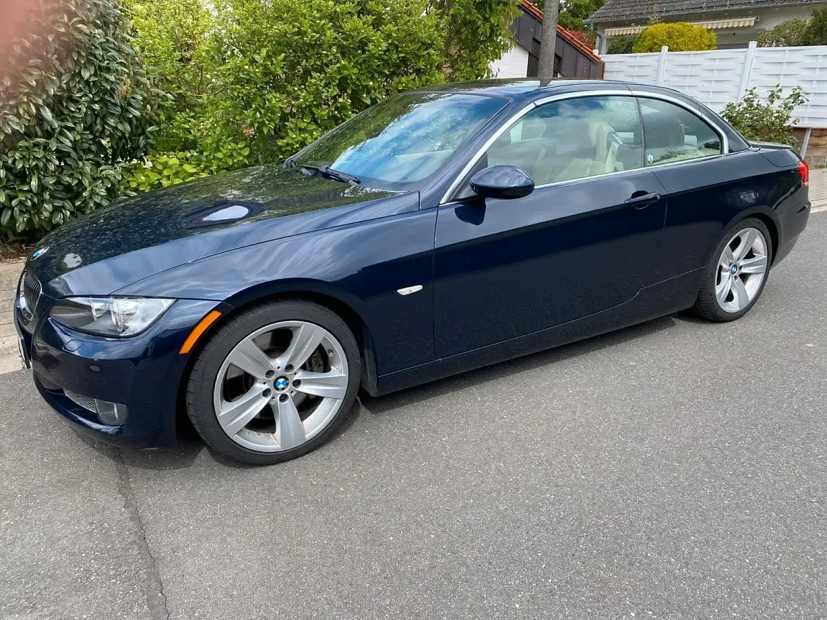 Gebraucht BMW 335 Cabriolet 306 PS (225 kW) 2007 Blau Cabrio
