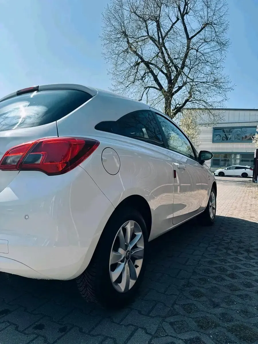 Gebraucht Opel Corsa Active 90 PS (66 kW) 2016 Weiß Kleinwagen