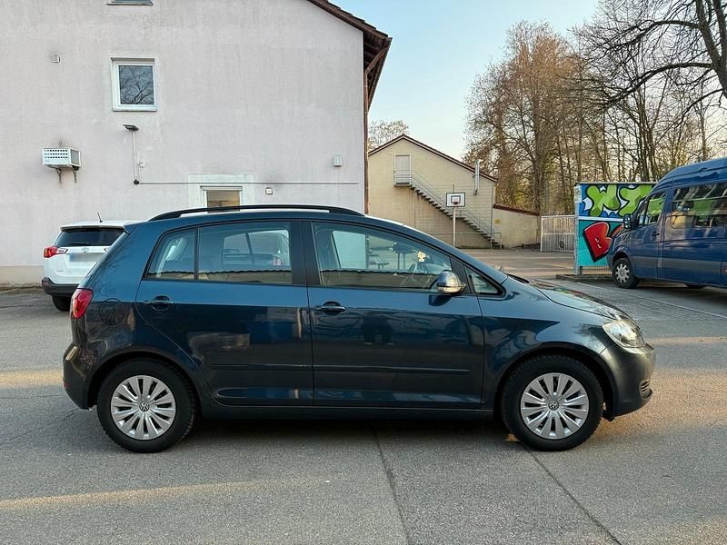 Gebraucht VW Golf V 105 PS (77 kW) 2009 Blau Kombi