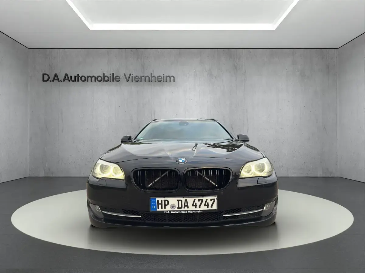 Gebraucht BMW 525 218 PS (160 kW) 2012 Schwarz Kombi