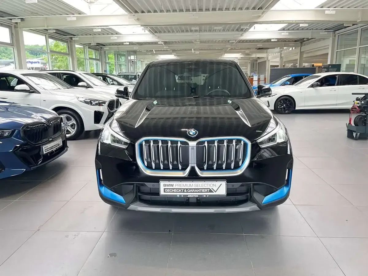 Gebraucht BMW iX1 Performance 230 kW (313 PS) 2023 Schwarz SUV