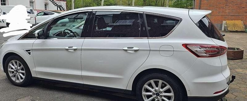 Gebraucht Ford S-MAX Titanium 179 PS (131 kW) 2017 Van / Kleinbus