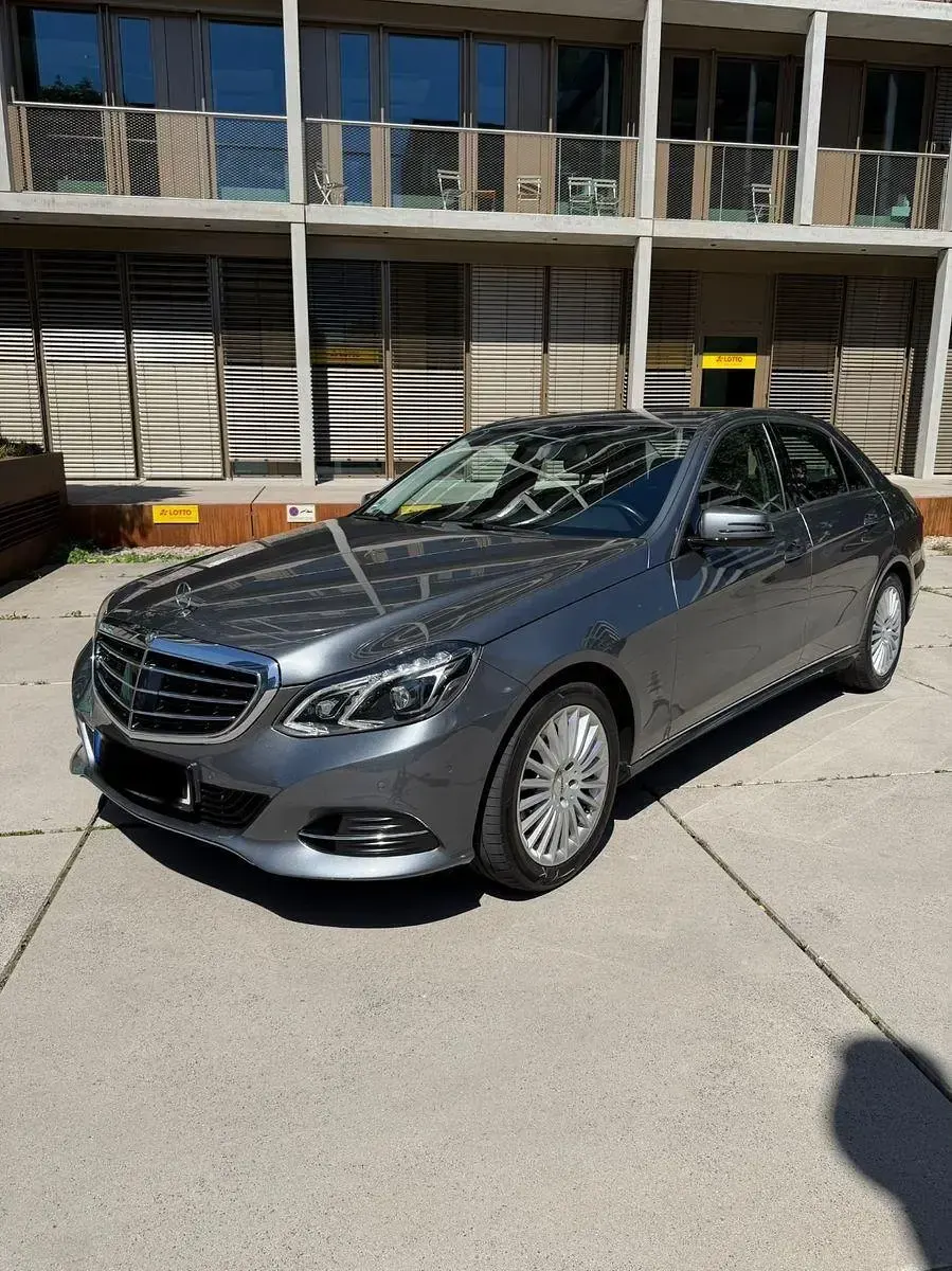 Gebraucht Mercedes E350 258 PS (189 kW) 2016 Grau Limousine