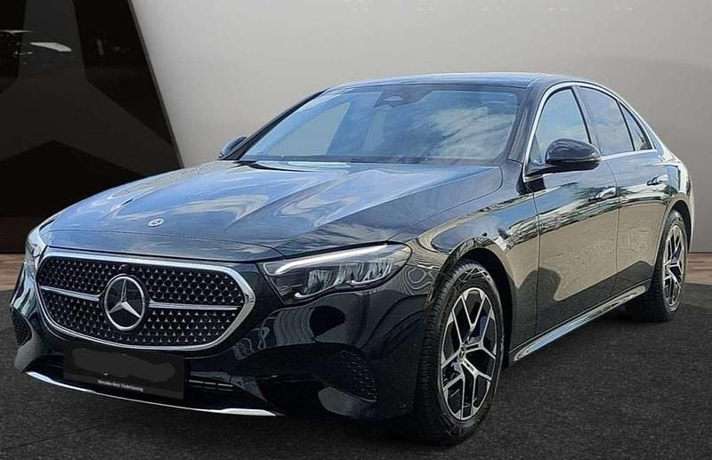 Gebraucht Mercedes E200 204 PS (150 kW) 2024 Schwarz Limousine