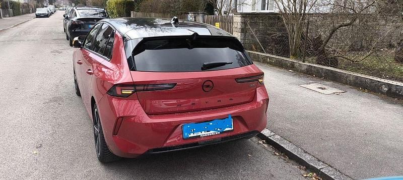 Gebraucht Opel Astra 136 PS (100 kW) 2024 Rot Limousine