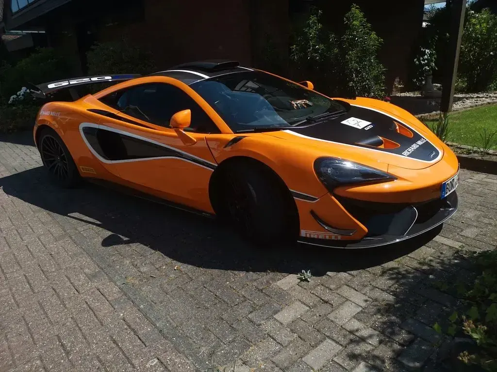 Gebraucht McLaren 620R 843 PS (620 kW) 2021 Orange Coupé