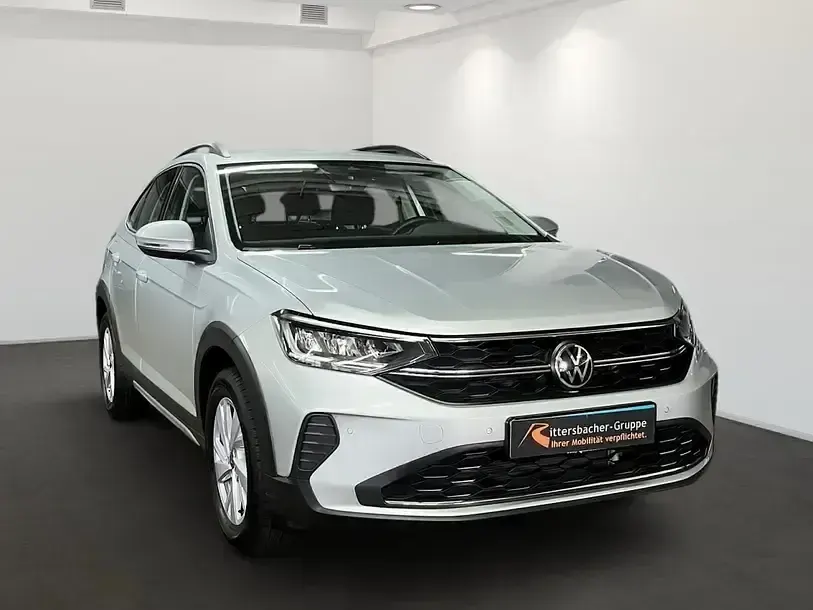 Gebraucht VW Taigo Life 150 PS (110 kW) 2024 (reflexsilber metallic) SUV