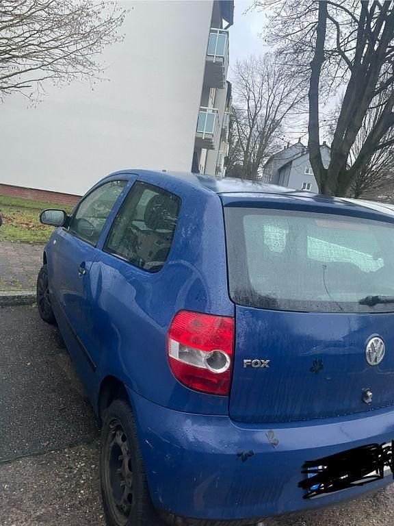 Gebraucht VW Fox 75 PS (55 kW) 2005 Blau Kleinwagen