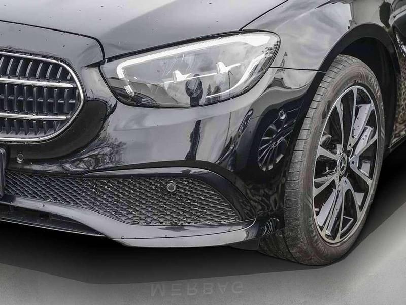 Gebraucht Mercedes E400 Avantgarde 330 PS (242 kW) 2022 Schwarz Limousine