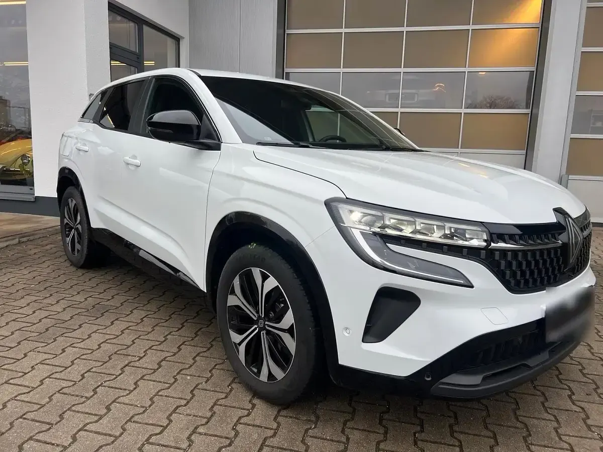Używany Renault Austral Evolution 158 KM (116 kW) 2023 Biały SUV