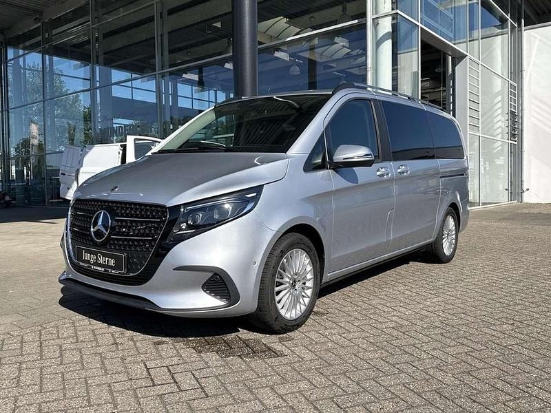 Gebraucht Mercedes V220 Style 163 PS (119 kW) 2024 Hightechsilber metallic Van / Kleinbus