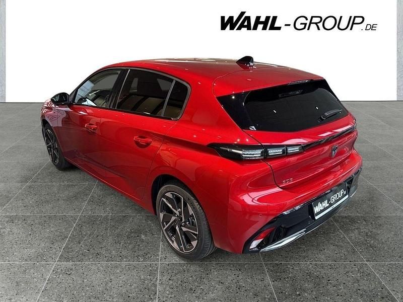 Neu Peugeot 308 Allure 136 PS (100 kW) 2025 Elixir rot perlmutteffekt Limousine