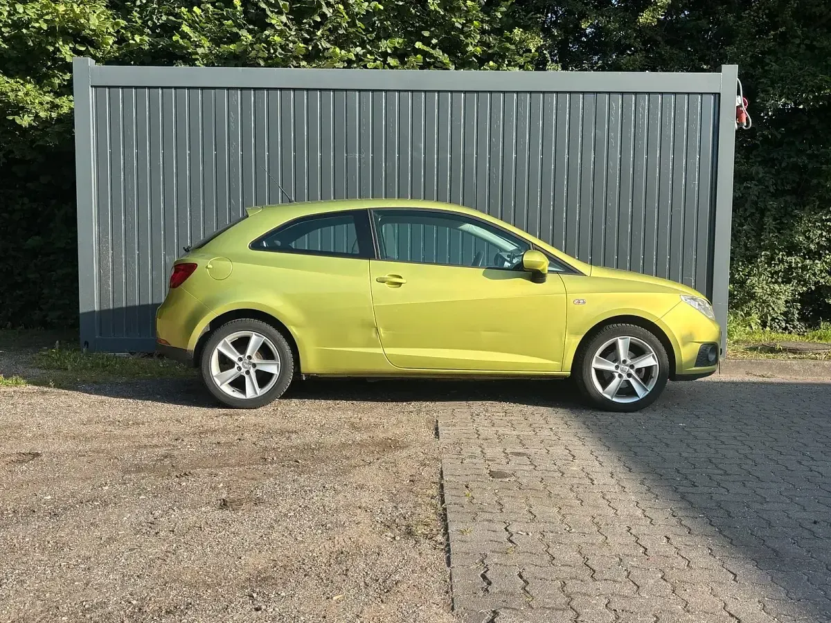 Gebraucht Seat Ibiza 70 PS (51 kW) 2010 Grün Kleinwagen