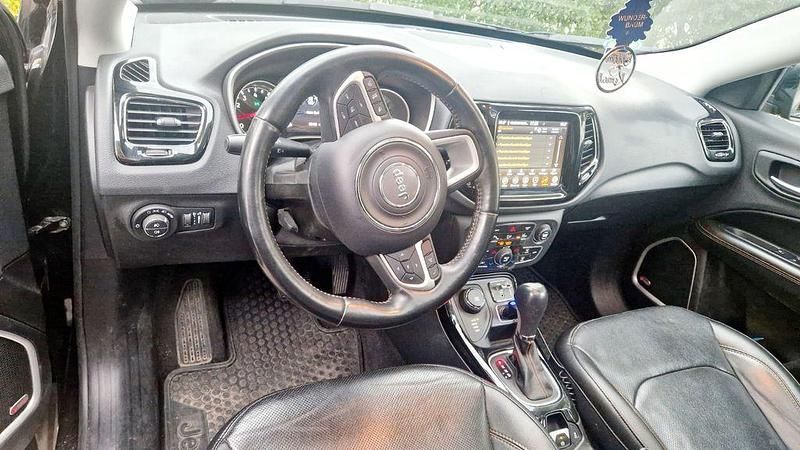 Gebraucht Jeep Compass Limited 170 PS (125 kW) 2018 Schwarz SUV