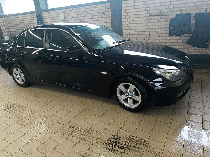 Schwarz Gebraucht 2008 BMW 523 Limousine | 6.500 € (Fairer Preis) - Bild 1/4