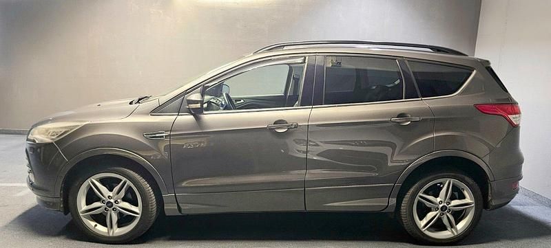 Gebraucht Ford Kuga 150 PS (110 kW) 2014 Grau SUV