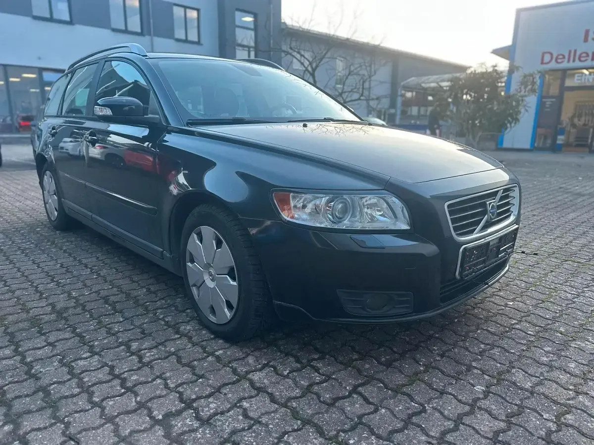Gebraucht Volvo V50 Summum 170 PS (125 kW) 2008 Schwarz Kombi