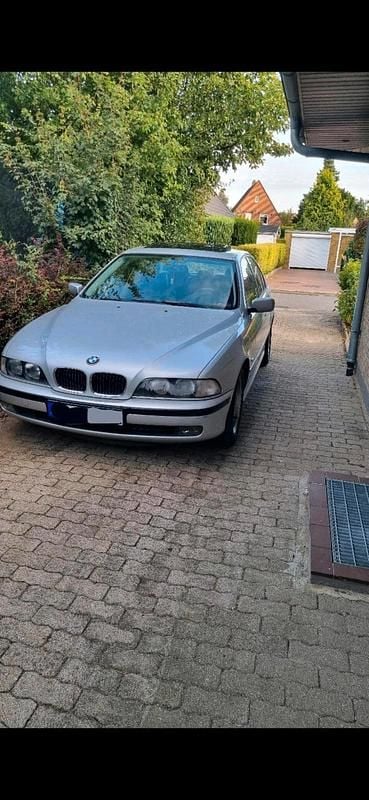 Gebraucht BMW 523 170 PS (125 kW) 2000 Silber Limousine