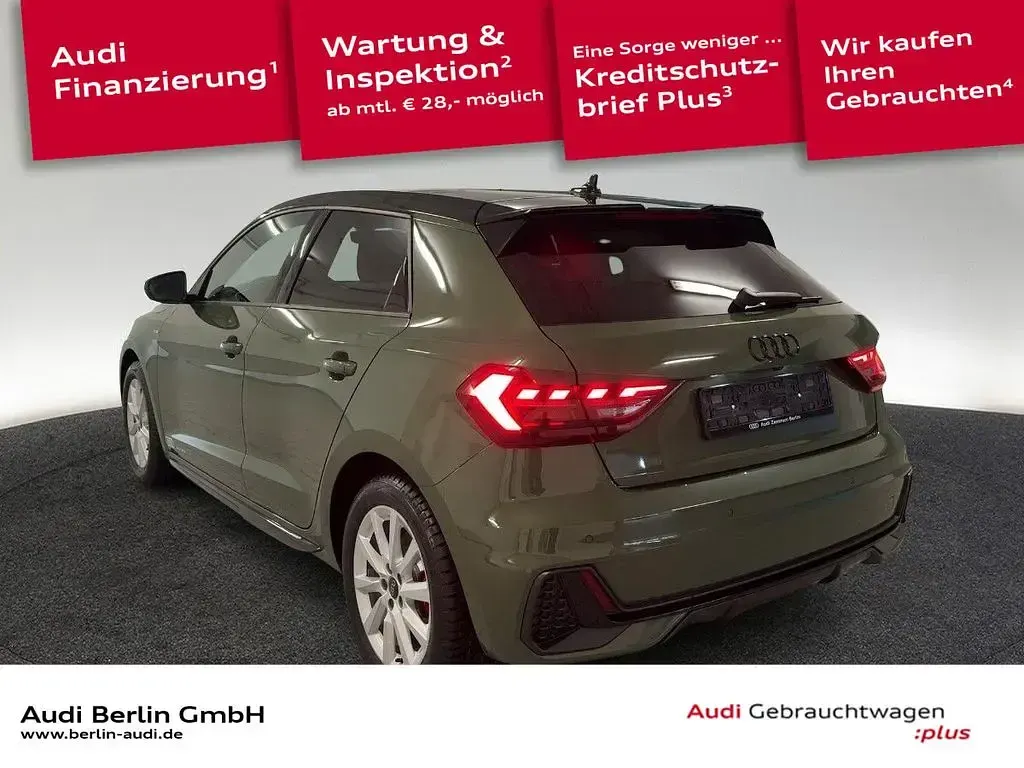 Gebraucht Audi A1 Sportback S-Line 150 PS (110 kW) 2025 Distriktgrün metallic Kleinwagen