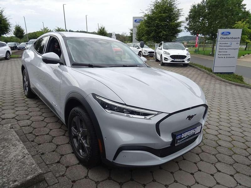 Gebraucht Ford Mustang Mach-E 197 kW (269 PS) 2023 Space white SUV